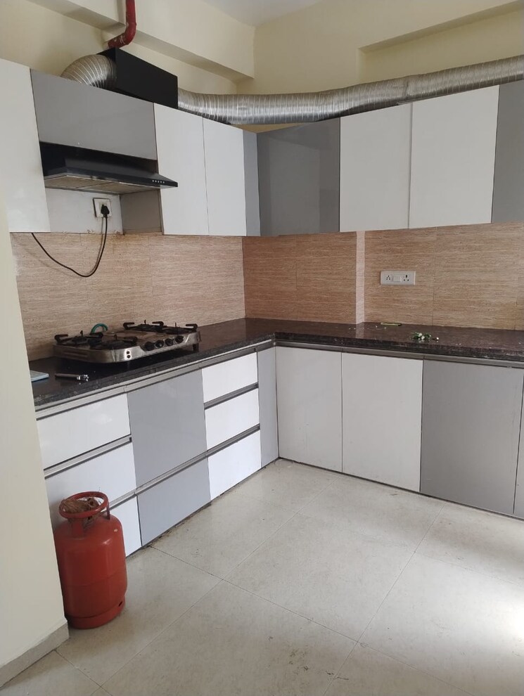 Kitchen, omaxe-residency-ii 3 Bedroom 1575 Sq.Ft. Apartment In Gomti Nagar Lucknow 8993133