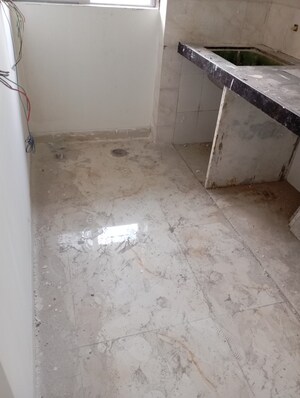 Room in 1 BHK Apartment at Crystal Paradise Residences, Andheri East – for Sale