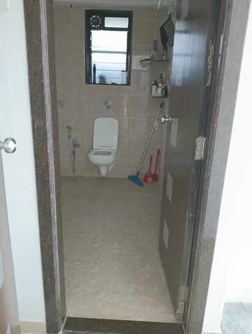 Bathroom in 3.5 BHK Builder Floor at Bajaj Jayshree CHS, Vile Parle West – for Rent