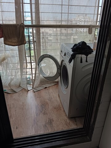 Bathroom in 3.5 BHK Builder Floor at Bajaj Jayshree CHS, Vile Parle West – for Rent