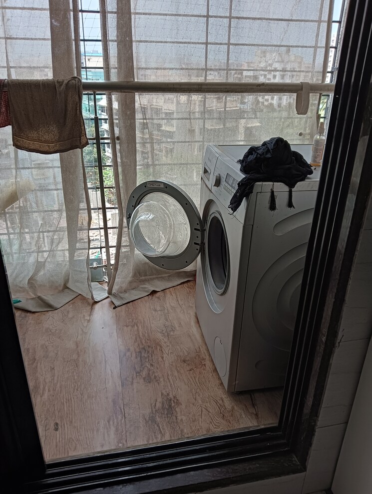 Bathroom, bajaj-jayshree-chs 3.5 Bedroom 1500 Sq.Ft. Builder Floor In Vile Parle West Mumbai 8993125