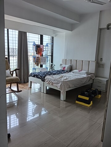 Bedroom in 3.5 BHK Builder Floor at Bajaj Jayshree CHS, Vile Parle West – for Rent