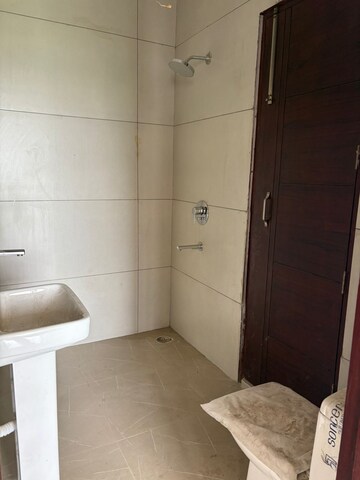 Bathroom in 3 BHK Builder Floor at Fidato Honour Homes, Sector 89 – for Rent
