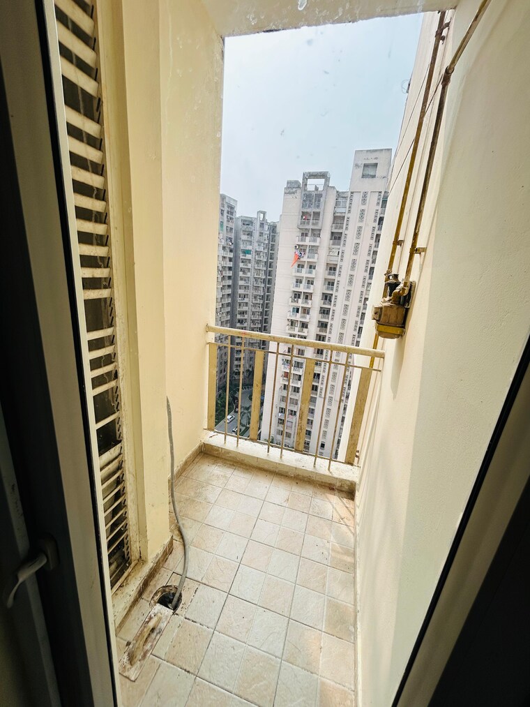 Balcony, gaur-city-2-14th-avenue 3 Bedroom 1300 Sq.Ft. Apartment In Sector 16c Greater Noida Greater Noida 8993130
