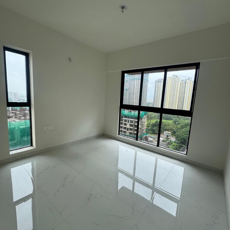 Room, runwal-gardens-phase-2 3 Bedroom 904 Sq.Ft. Apartment In Kalyan Shilphata Road Thane 8993147