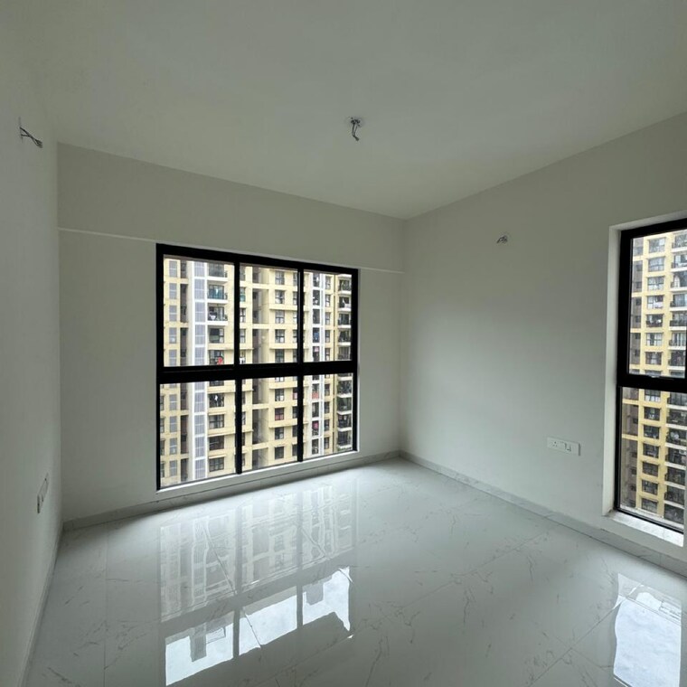 Room, runwal-gardens-phase-2 3 Bedroom 904 Sq.Ft. Apartment In Kalyan Shilphata Road Thane 8993147
