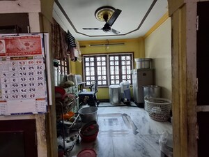 Room in 6 BHK Villa at Adajan – for Sale