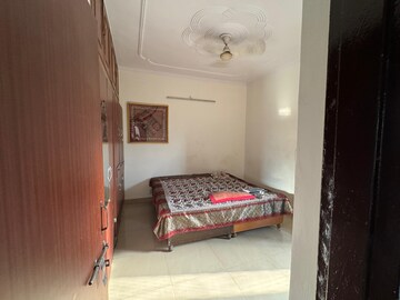 Bedroom in 2 BHK Builder Floor at Shivkripa Orchid Gyan Khand, Gyan Khand I – for Rent