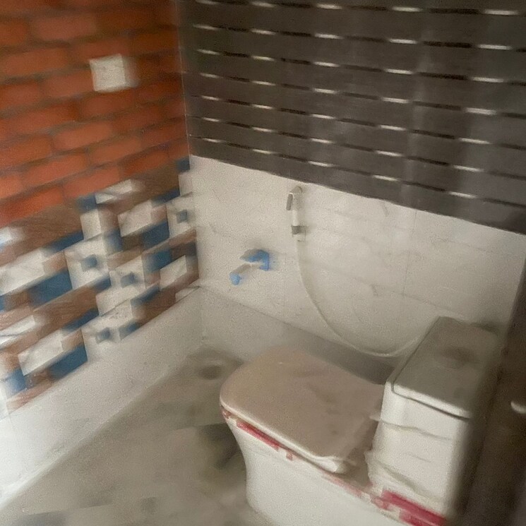 Attached Bathroom, sector 70 Pg For Boys & Girls In Sector 70 8993223