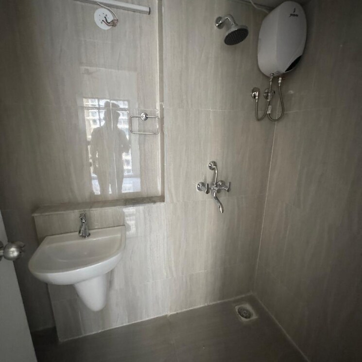 Bathroom, runwal-gardens-phase-2 1 Bedroom 470 Sq.Ft. Apartment In Kalyan Shilphata Road Thane 8993194