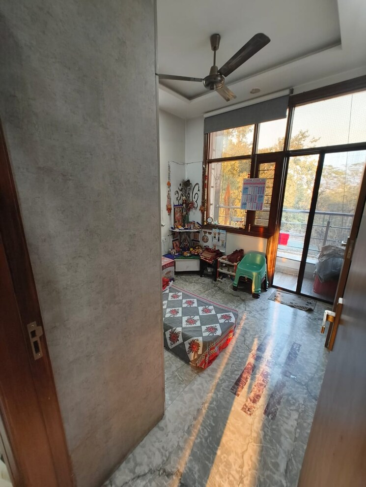 Bedroom, paschim vihar 3 Bedroom 1000 Sq.Ft. Builder Floor In Paschim Vihar Delhi 8993198