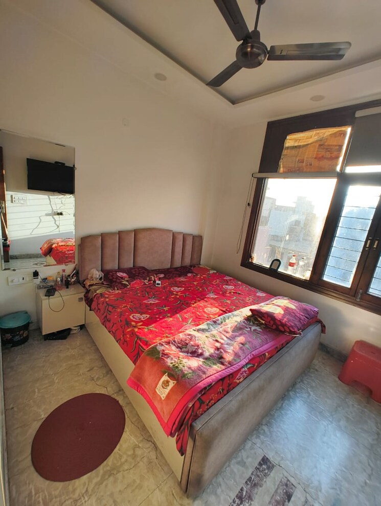 Bedroom, paschim vihar 3 Bedroom 1000 Sq.Ft. Builder Floor In Paschim Vihar Delhi 8993198