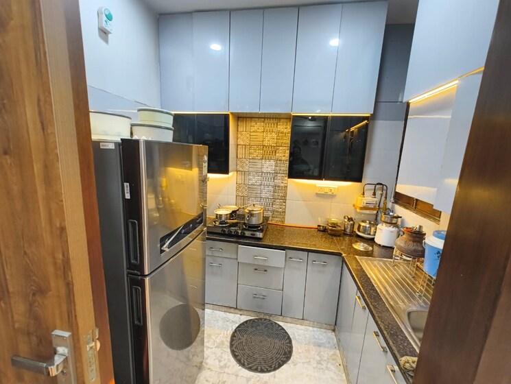 Kitchen, paschim vihar 3 Bedroom 1000 Sq.Ft. Builder Floor In Paschim Vihar Delhi 8993198