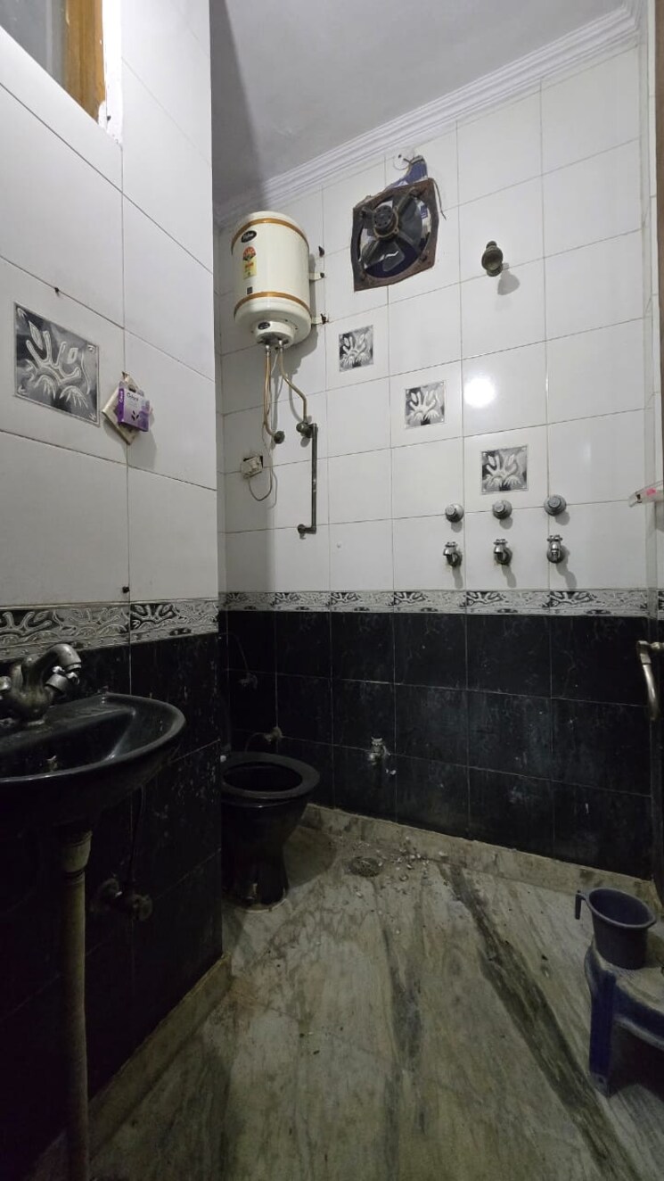 Kitchen, paschim vihar 3 Bedroom 1500 Sq.Ft. Builder Floor In Paschim Vihar Delhi 8993220