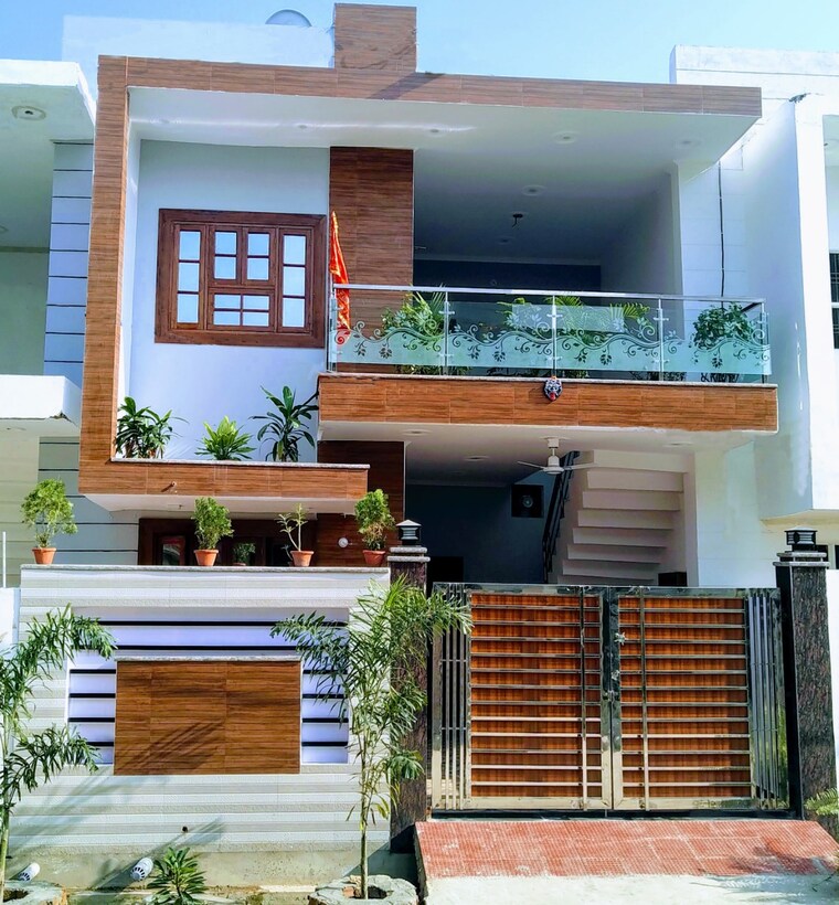 Exterior View, amar shaheed path 3 Bedroom 1550 Sq.Ft. Independent House In Amar Shaheed Path Lucknow 8993229