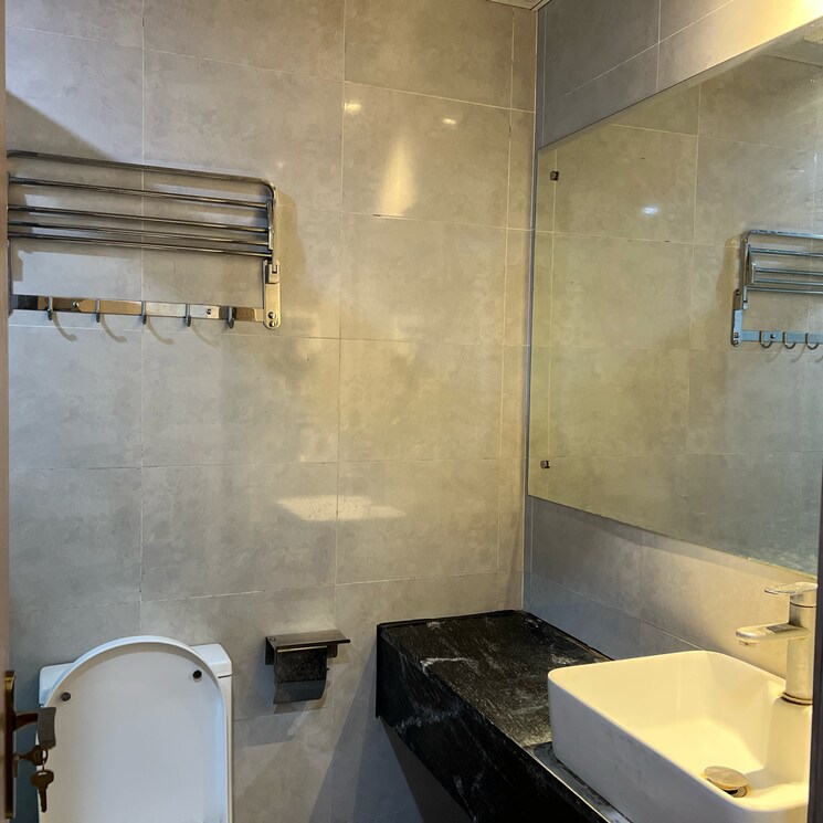 Bathroom, dlf cyber city Pg For Boys & Girls In Dlf Cyber City 8993263