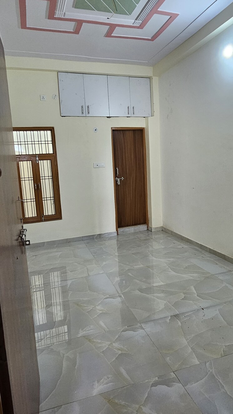 Room, malhour 4 Bedroom 2200 Sq.Ft. Villa In Malhour Lucknow 8993324