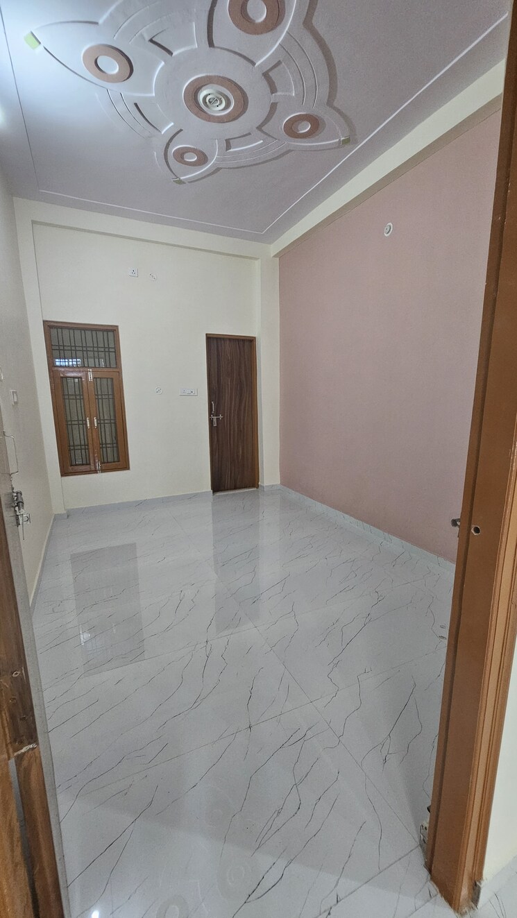 Room, malhour 4 Bedroom 2200 Sq.Ft. Villa In Malhour Lucknow 8993324