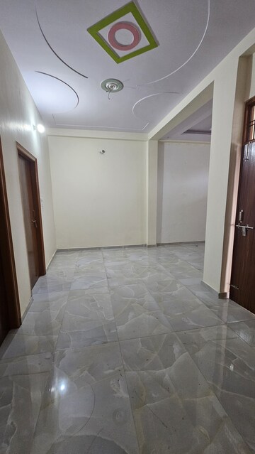 Building Lobby in 4 BHK Villa at Malhour – for Sale