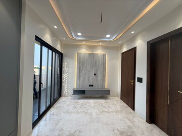 Building Lobby in 3 BHK Builder Floor at Paschim Vihar – for Sale