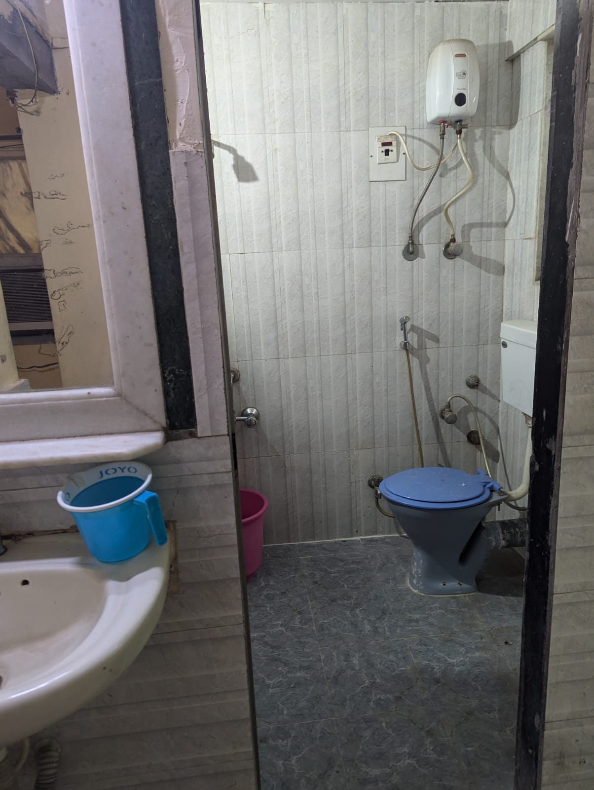 2 BHK 600 Sq.Ft. Apartment in Sai Baba Vihar Complex