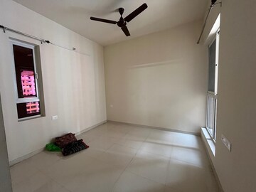 Room in 2 BHK Apartment at Godrej Green Cove, Mahalunge – for Rent