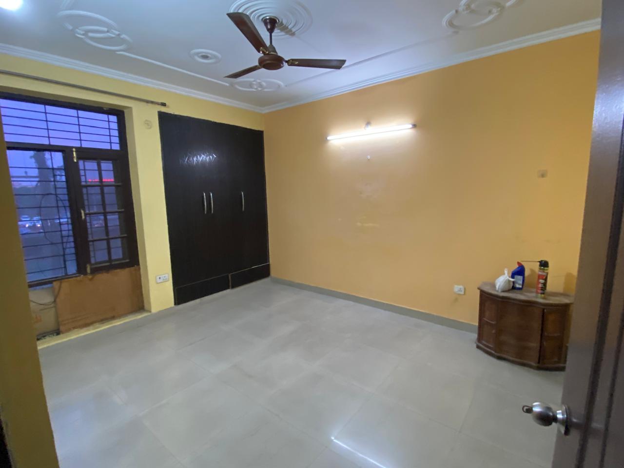 2 BHK + Pooja Room Independent House For Rent in Vinay Khand Railway Stati