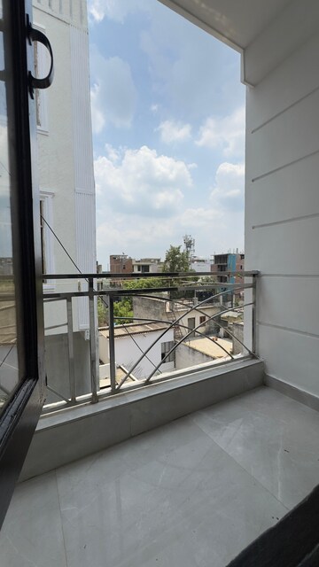 Balcony in 1 BHK Builder Floor at Palm Residency Chhatarpur, Chattarpur – for Rent