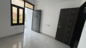 Room in 1 BHK Builder Floor at Palm Residency Chhatarpur, Chattarpur – for Rent