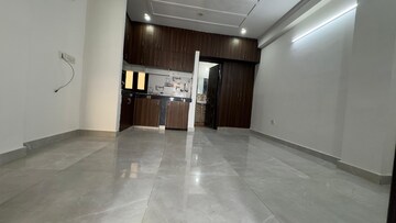 Room in 1 BHK Builder Floor at Palm Residency Chhatarpur, Chattarpur – for Rent