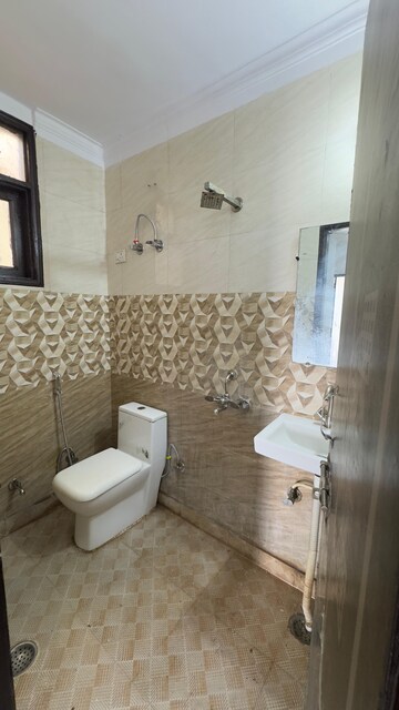 Bathroom in 1 BHK Builder Floor at Palm Residency Chhatarpur, Chattarpur – for Rent