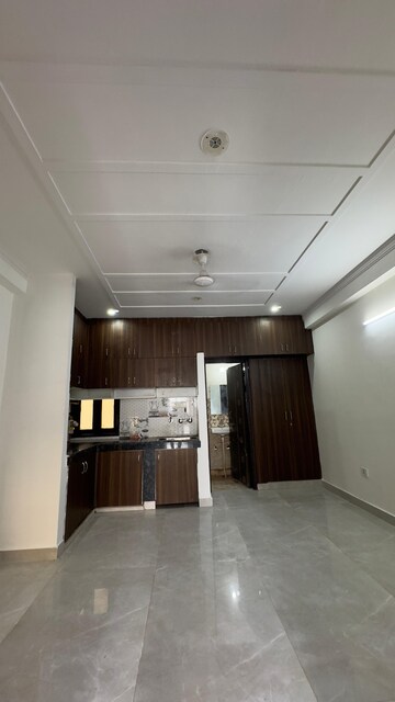 Building Lobby in 1 BHK Builder Floor at Palm Residency Chhatarpur, Chattarpur – for Rent