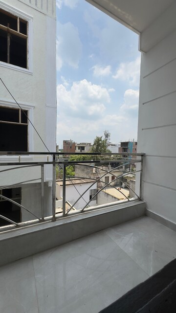 Balcony in 1 BHK Builder Floor at Palm Residency Chhatarpur, Chattarpur – for Rent