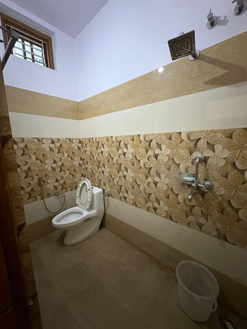 Attached Bathroom in 2 BHK Builder Floor at Sahastradhara Road – for Rent