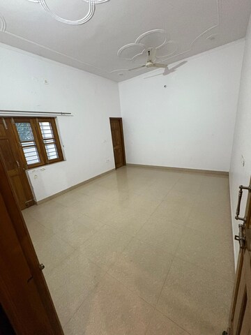 Room in 2 BHK Builder Floor at Sahastradhara Road – for Rent