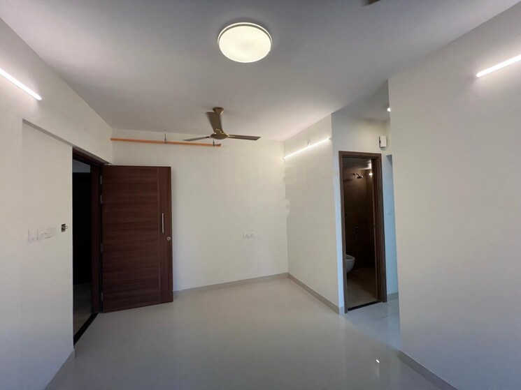 Room, sd-siennaa-wing-d 2 Bedroom 725 Sq.Ft. Apartment In Kandivali East Mumbai 8993418