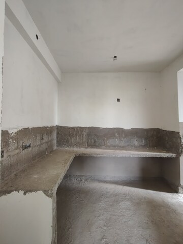 Kitchen in 3 BHK Apartment at Grand Omaxe, Gomti Nagar – for Sale
