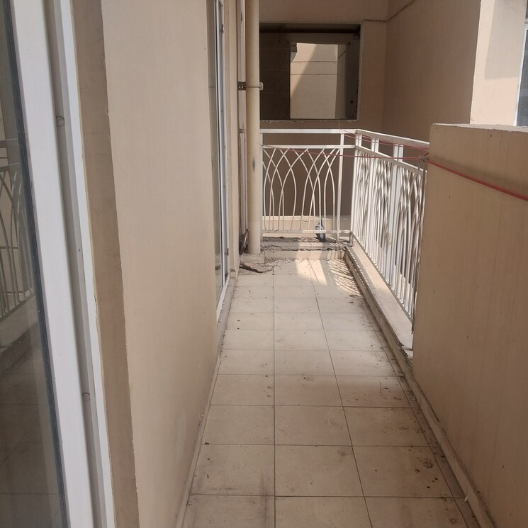 Balcony, mahagun-mywoods-ii 2.5 Bedroom 1290 Sq.Ft. Apartment In Sector 16c Greater Noida Greater Noida 8993434