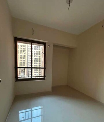 Room in 1 BHK Apartment at Rustomjee Avenue L1, Virar West – for Rent
