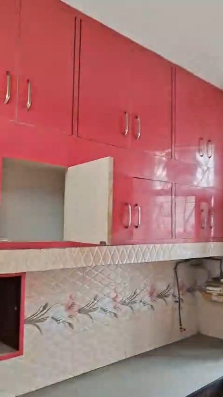 Bathroom, vaishali sector 6 3 Bedroom 1300 Sq.Ft. Builder Floor In Vaishali Sector 6 Ghaziabad 8993472