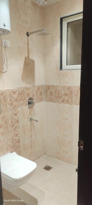 Bathroom in 1 BHK Builder Floor at Lajpat Nagar 4 – for Sale