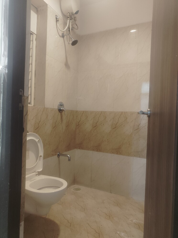 Bathroom, marathon-nexzone 1.5 Bedroom 626 Sq.Ft. Apartment In New Panvel Navi Mumbai 8993538