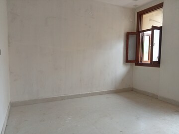 Room in 2 BHK Builder Floor at Mahavir Enclave 1 – for Rent