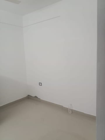 Room in 3 BHK Apartment at ROF Alante, Sector 108 – for Rent