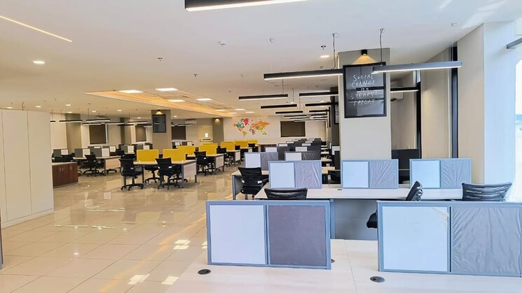 Team Area, vijay nagar Commercial Office Space 1850 Sq.Ft. In Vijay Nagar Indore 8993487