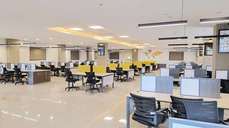 Team Area, vijay nagar Commercial Office Space 1850 Sq.Ft. In Vijay Nagar Indore 8993487