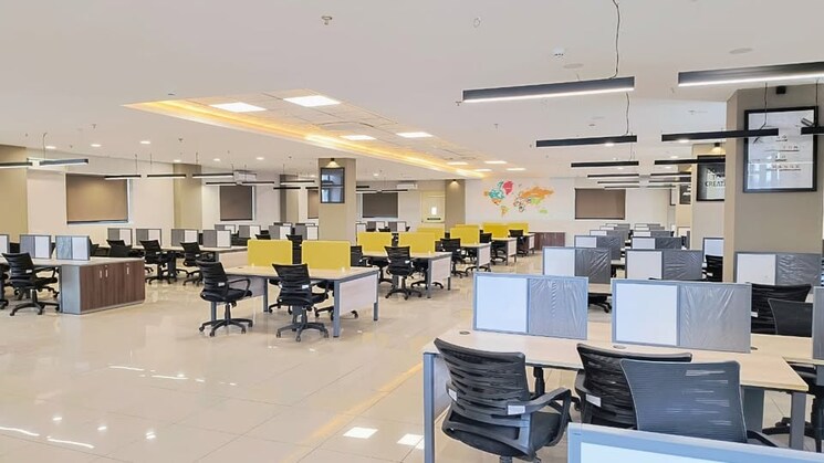 Team Area, vijay nagar Commercial Office Space 1850 Sq.Ft. In Vijay Nagar Indore 8993487