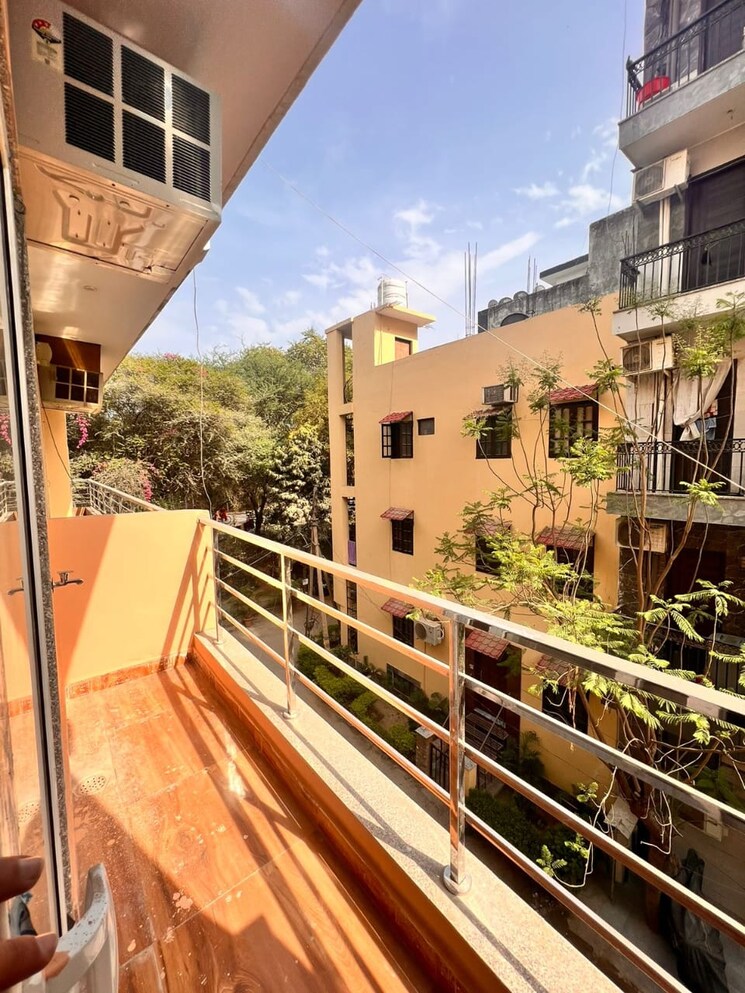 Exterior View, sector 43 2 Bedroom 1250 Sq.Ft. Builder Floor In Sector 43 Gurgaon 8993512