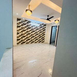 Furnished Amenities in 2 BHK Builder Floor at Brij Vatika, Sector 73 – for Sale