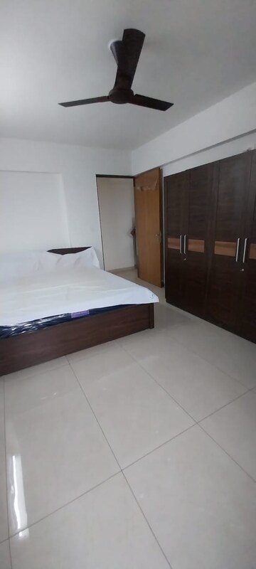 Bedroom in 3 BHK Apartment at Naranpura – for Rent